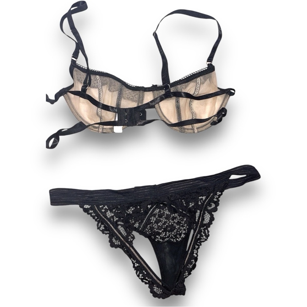 Lingerie Bra/Panty Set - Picture 2 of 4